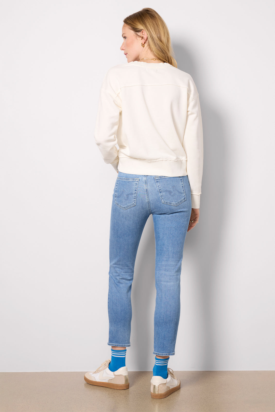 Mari Crop