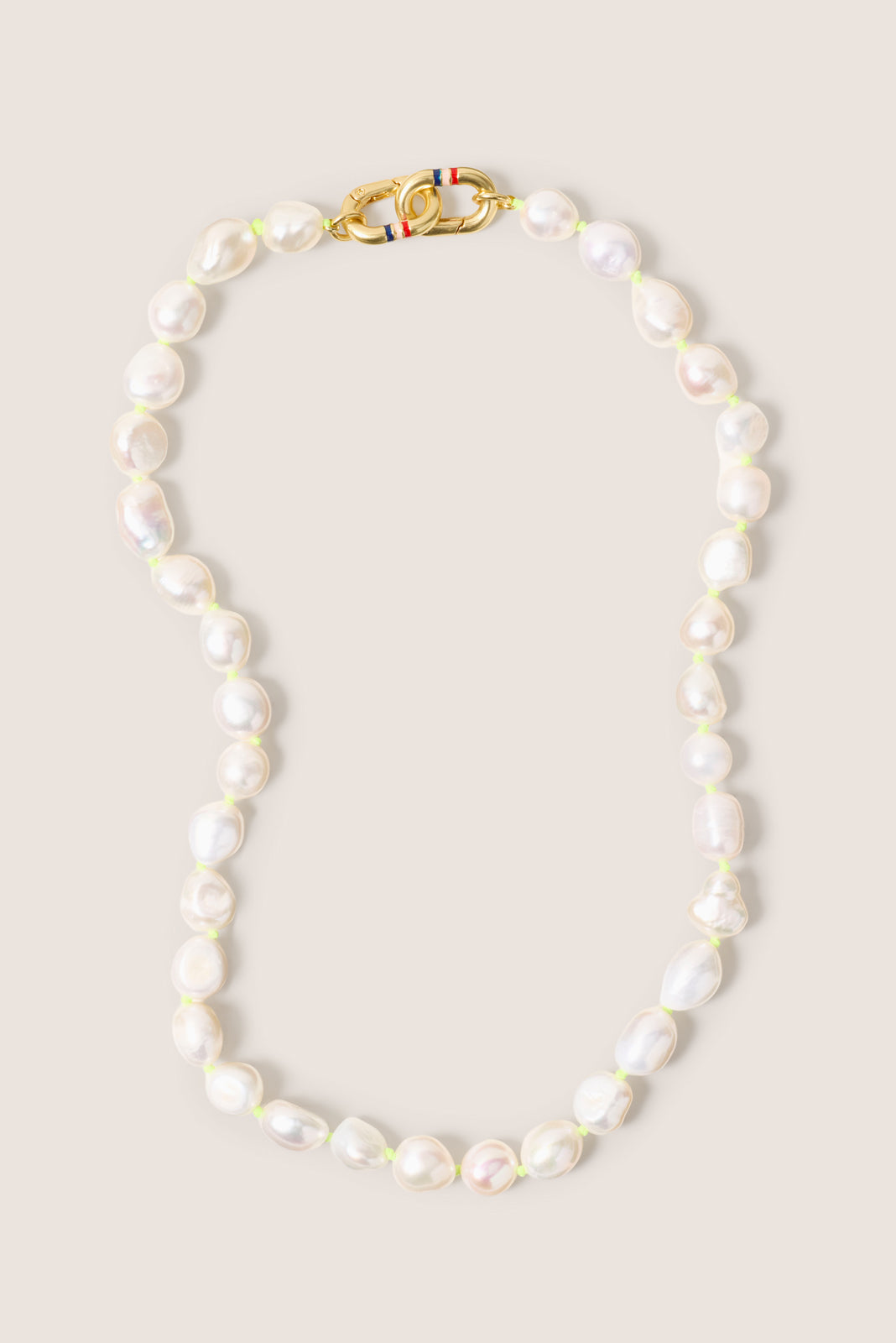 Le Pearl Necklace
