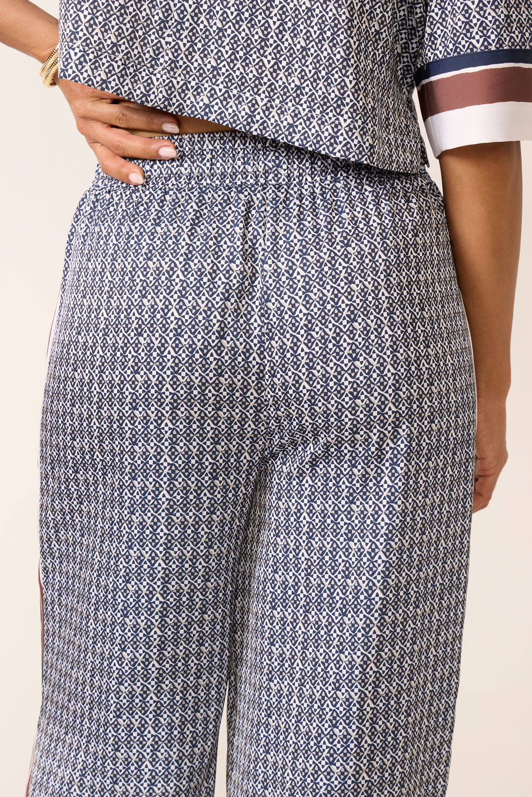 Printed Tala w Track Stripe