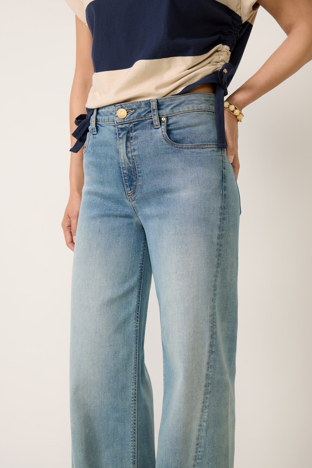 Jean Wide Leg w Twisted Seam