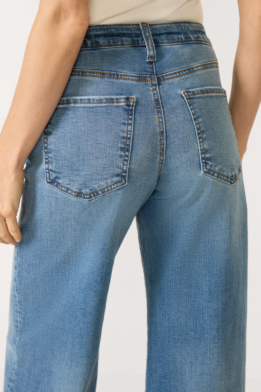 Maya Drawstring Wide Leg Pant