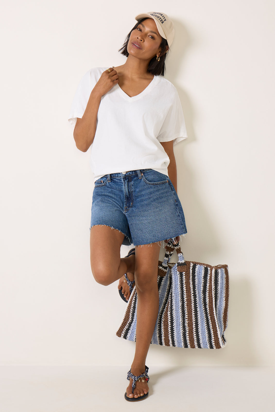 Livia Easy V Neck Top