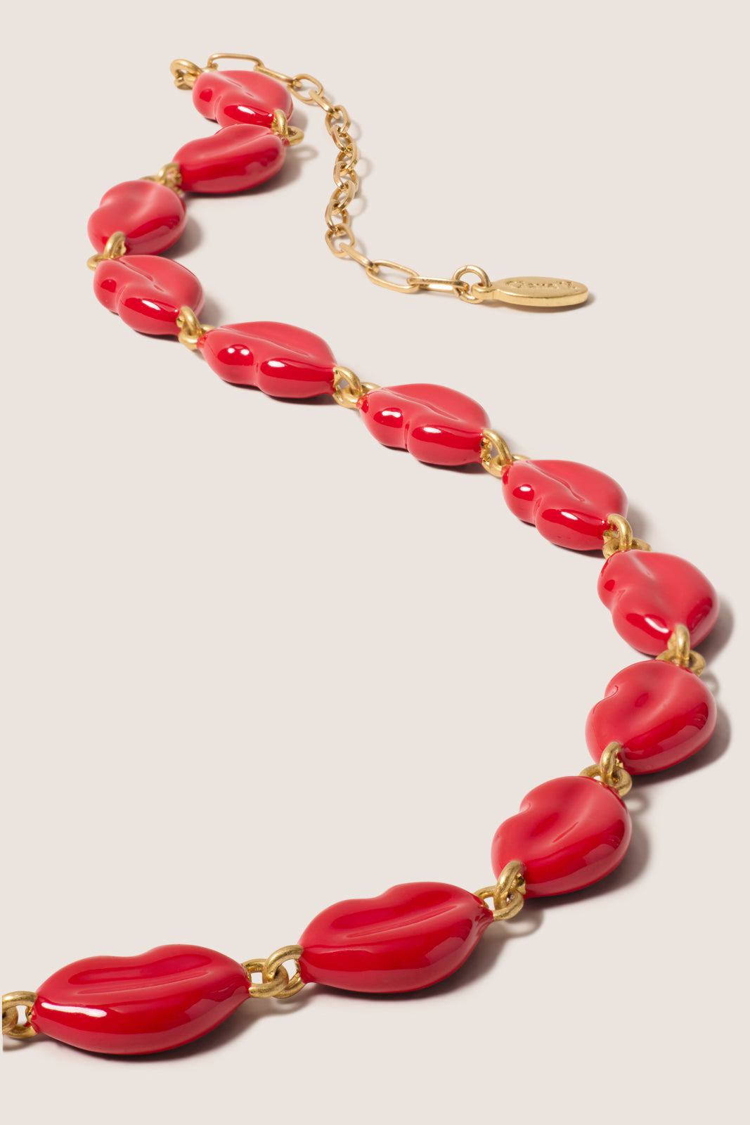 Le Lips Necklace