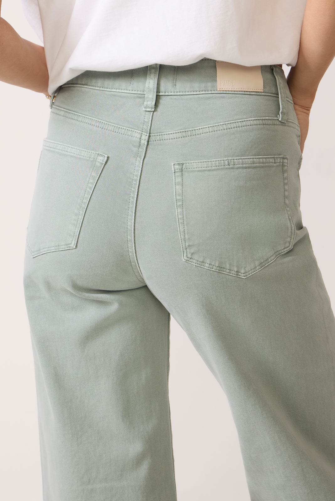 Anessa 31 w Braided Pockets