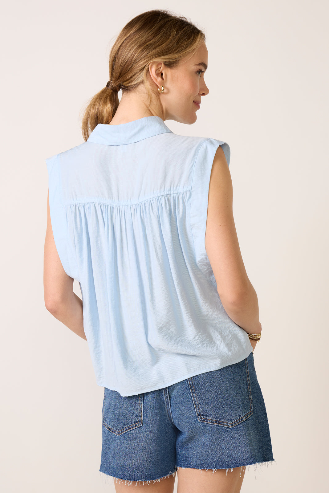 Rhodes Sleeveless Shirt