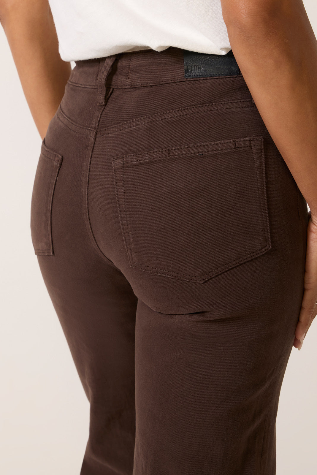 Leenah 32` W Mini Patch Pocket