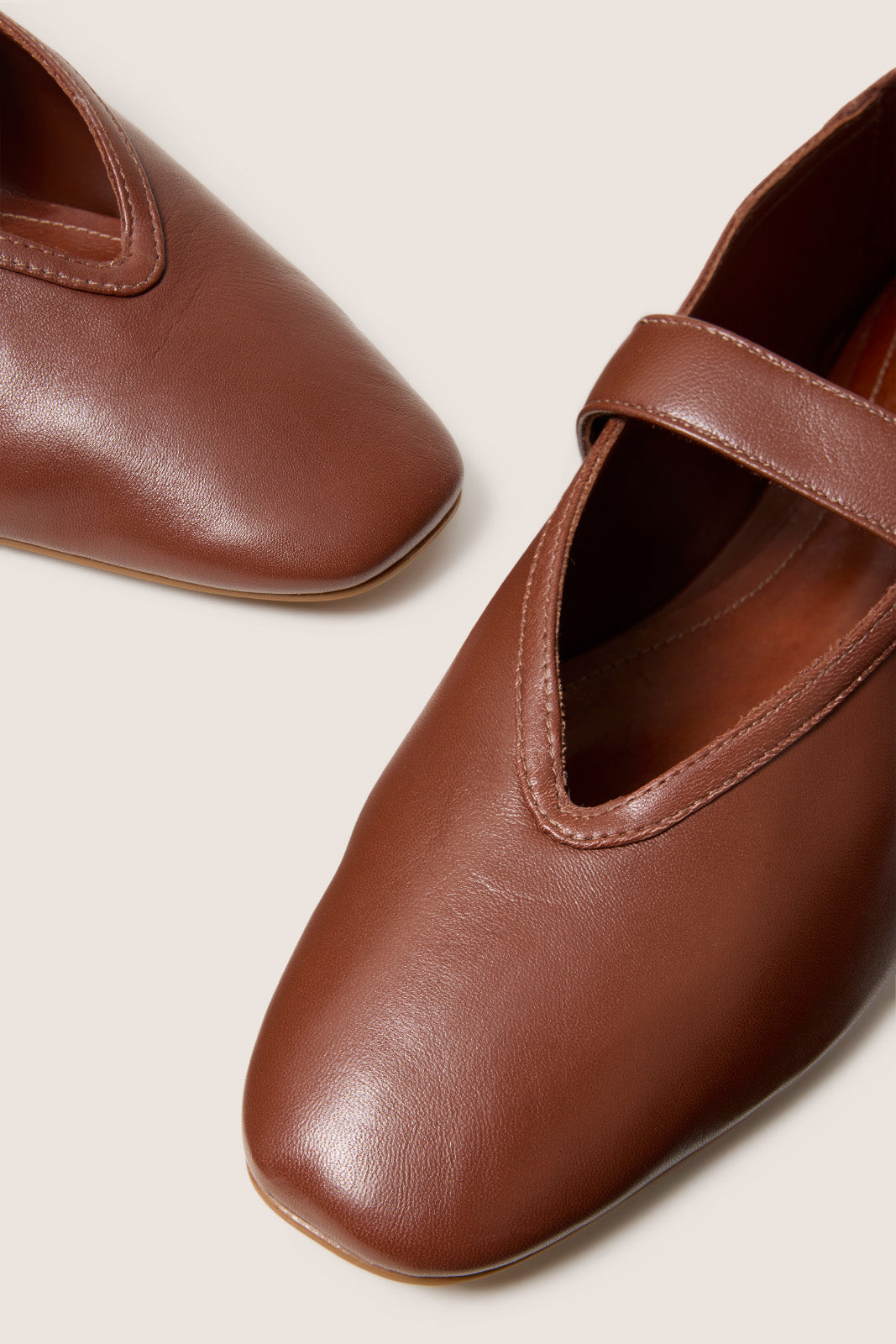 Vick Buckle Flat