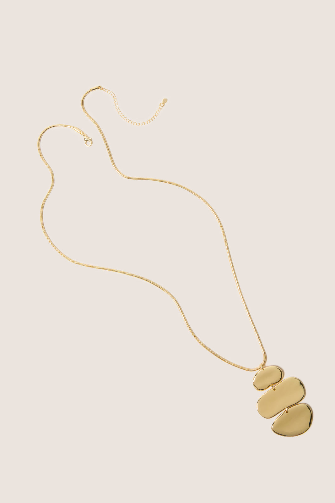 Ranae Pendant Necklace