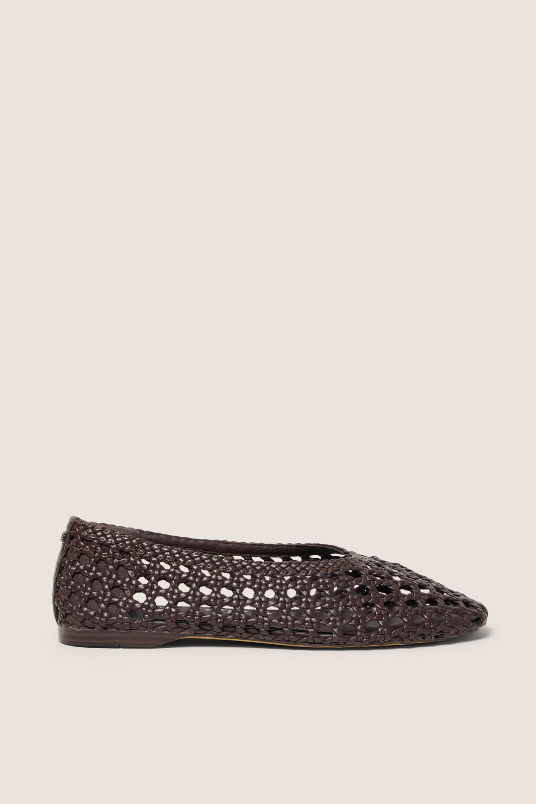 Shira Flat
