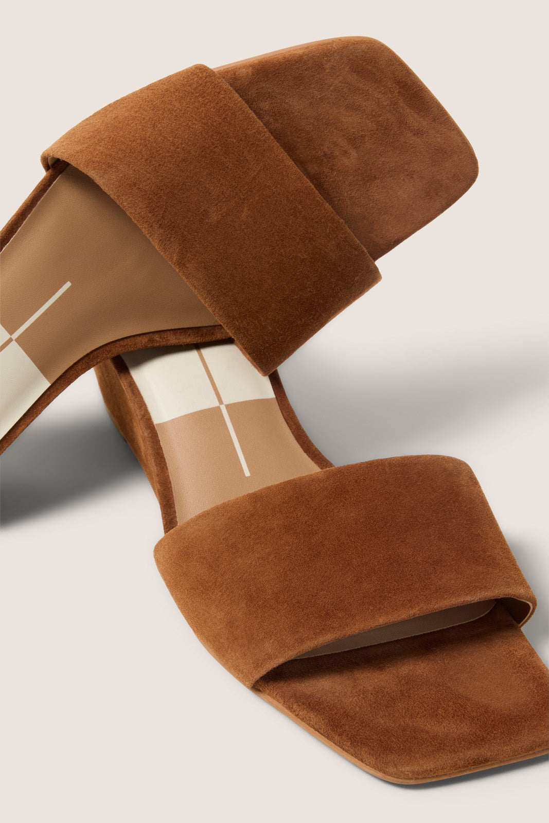 Qaily Wedge