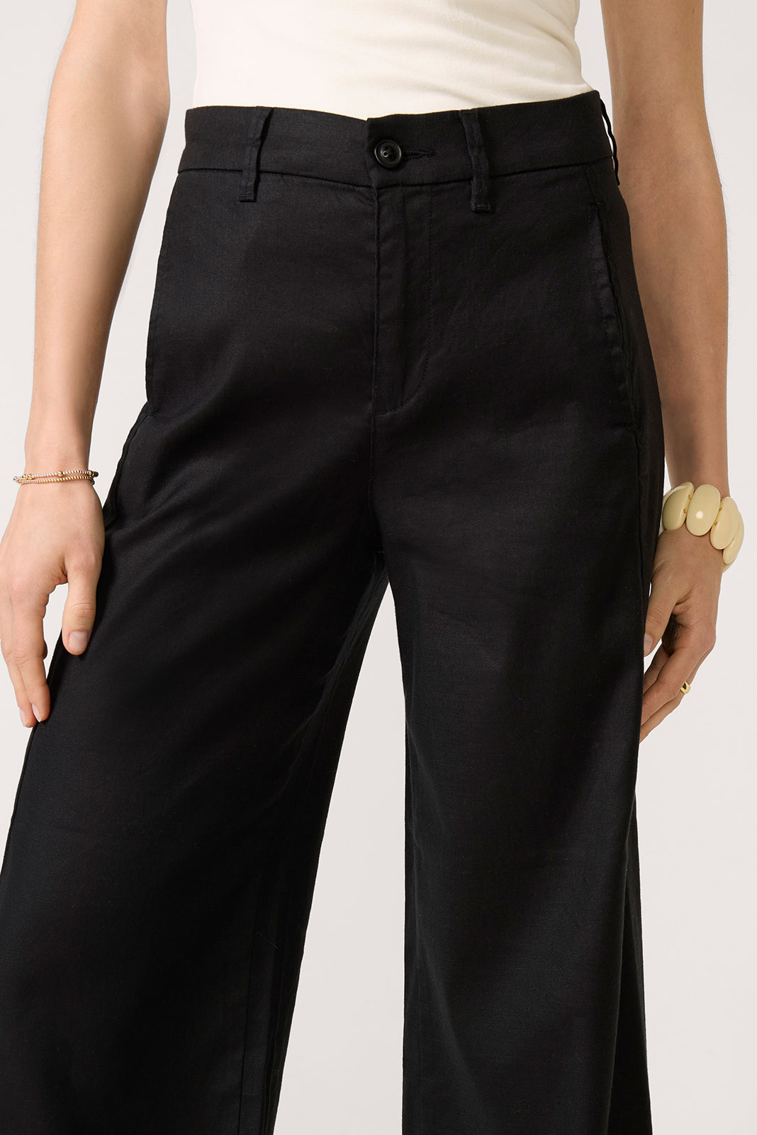 Joelle Stretch Linen Crop Pant