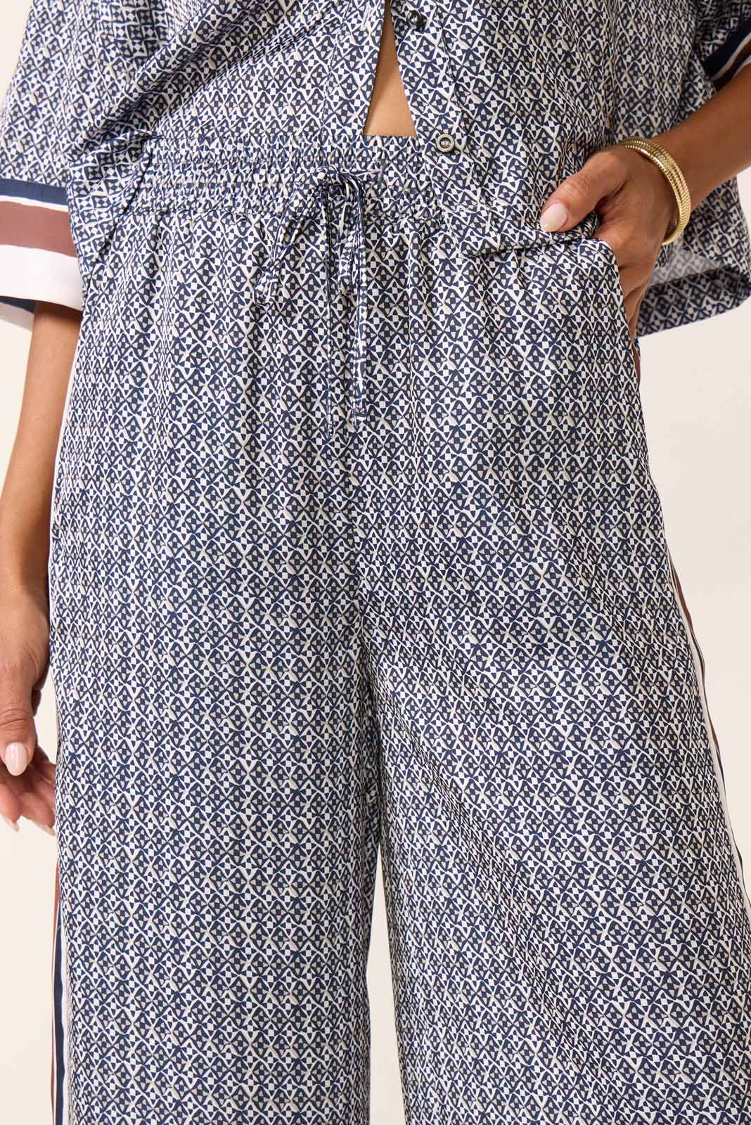 Printed Tala w Track Stripe
