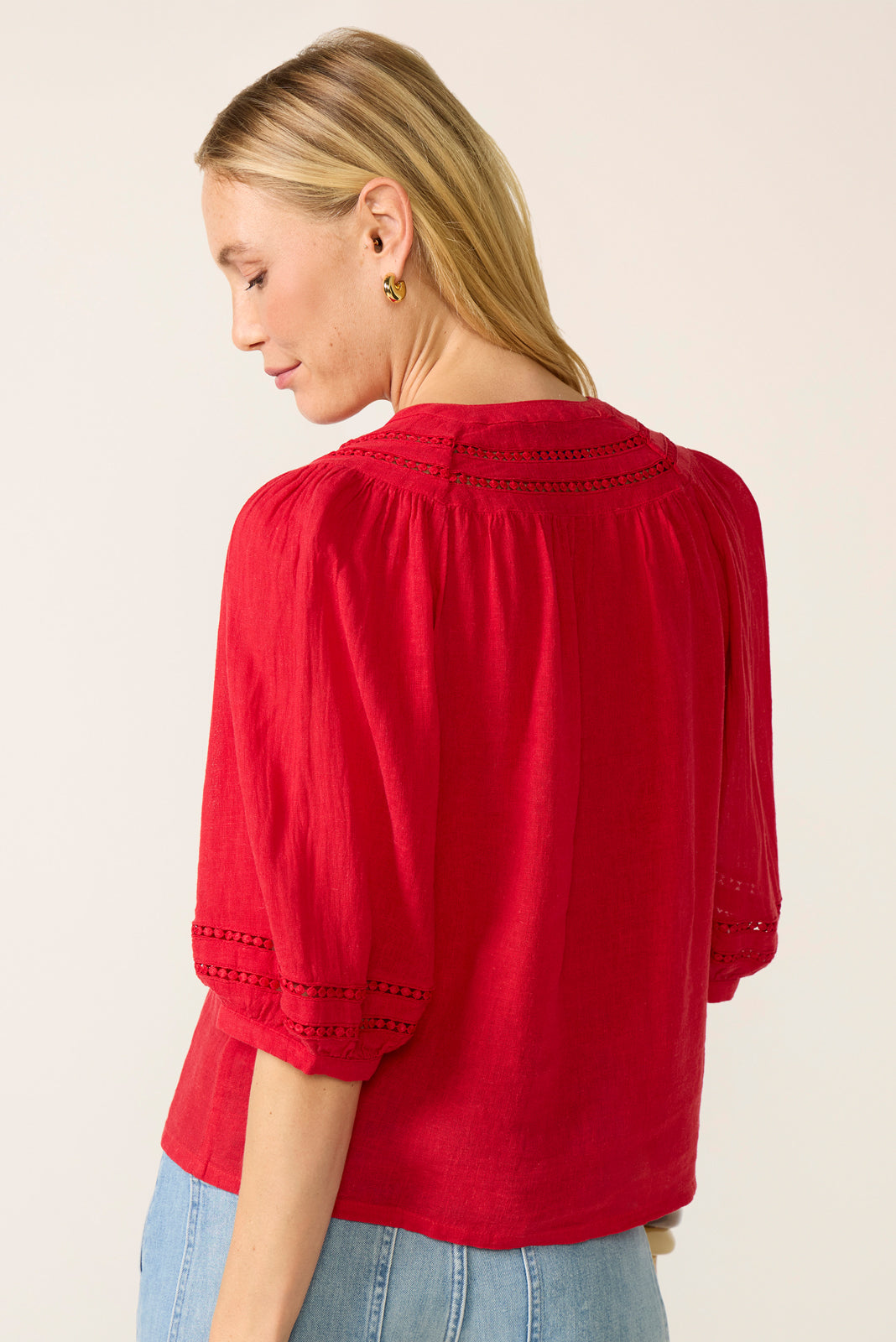 Theia Top