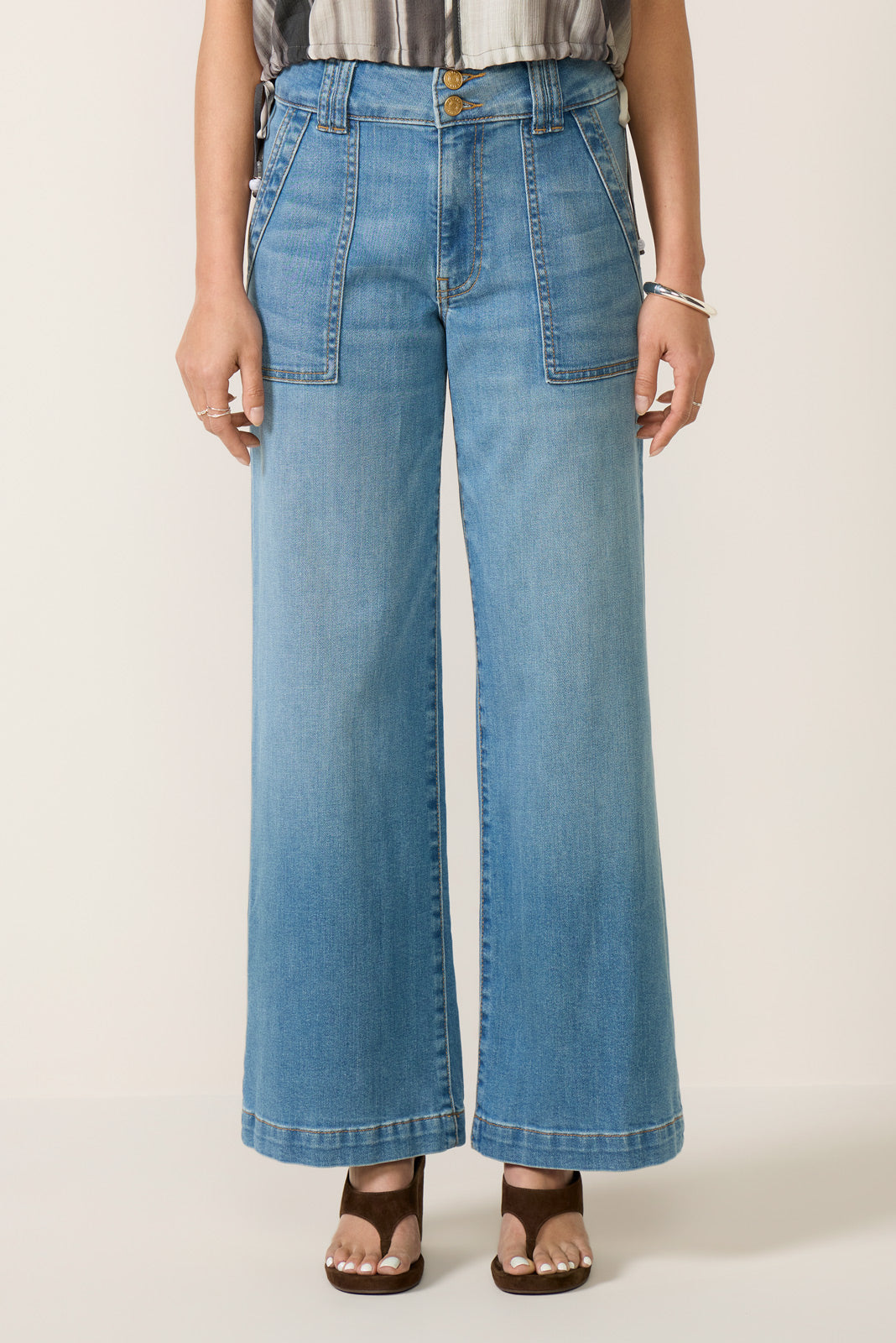 Petite Jodi Wide Leg Jean