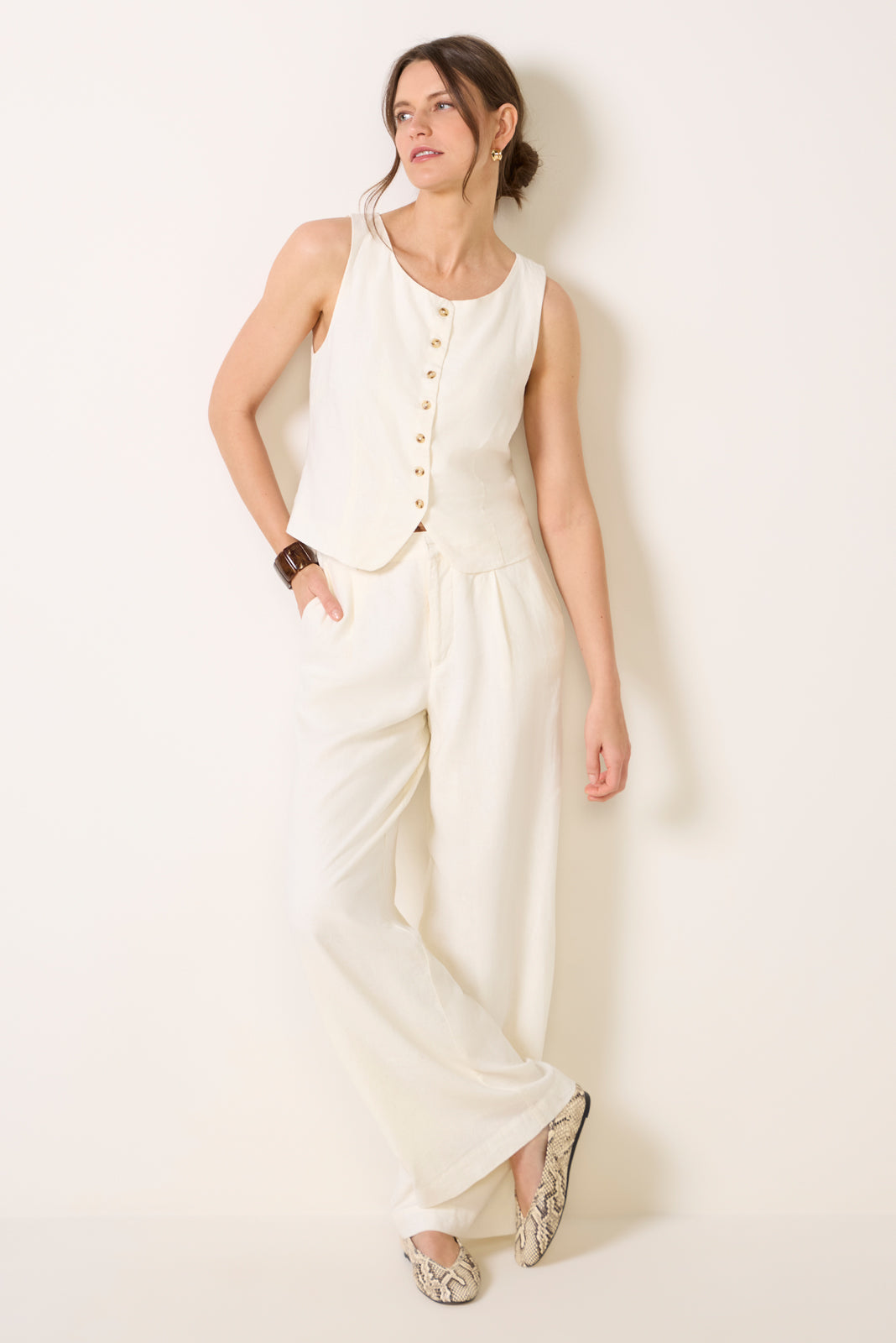 Roman Linen Vest
