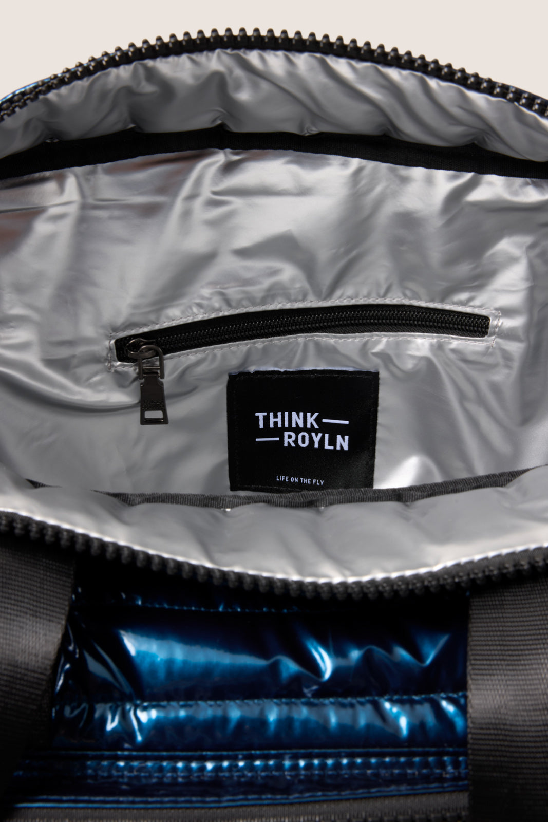Voyager Travel Tote