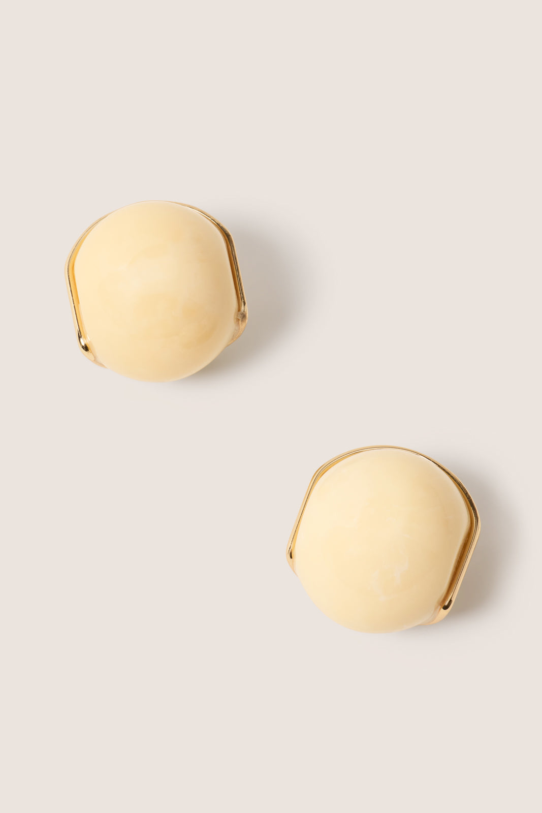 Vida Statement Earring