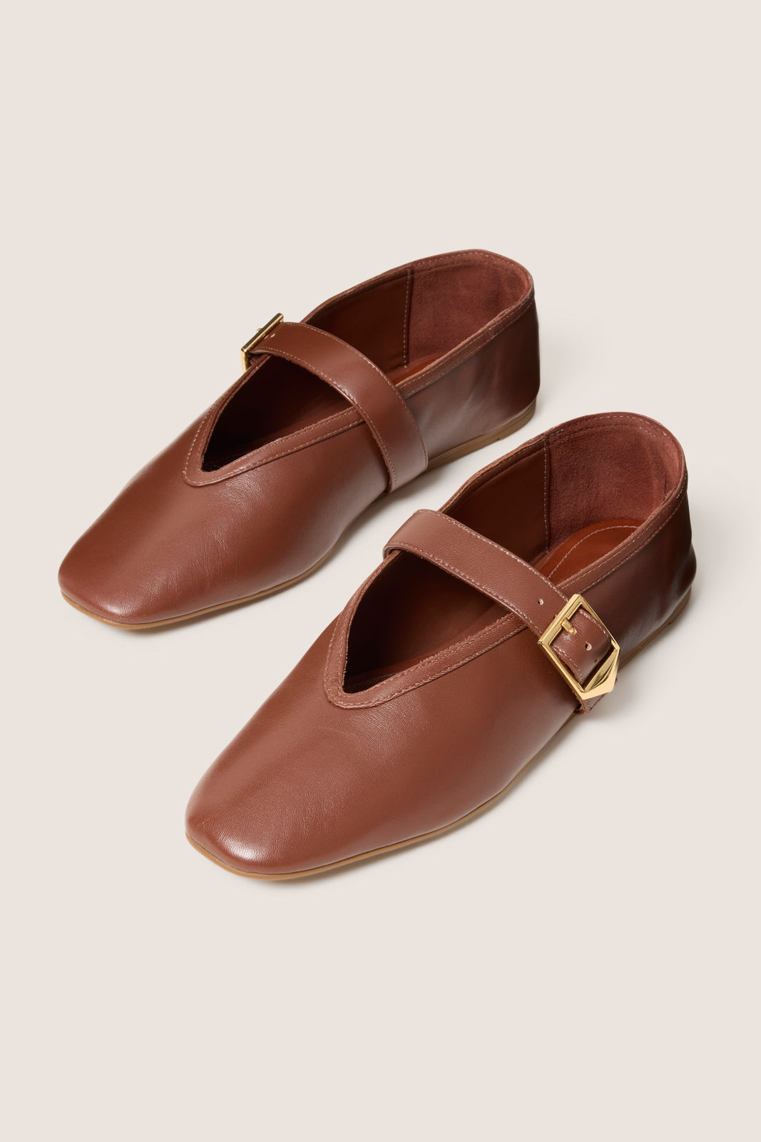 Vick Buckle Flat