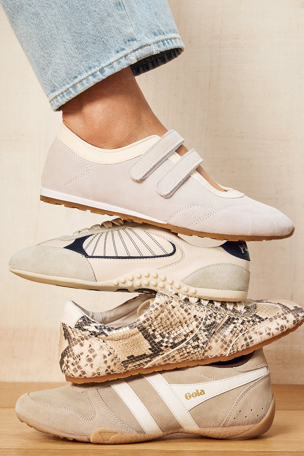 Swan Sneakerina